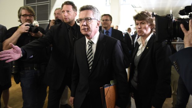 German Interior Minister Thomas de Maiziere has denied he lied to parliament over the BND's cooperation with the NSA.