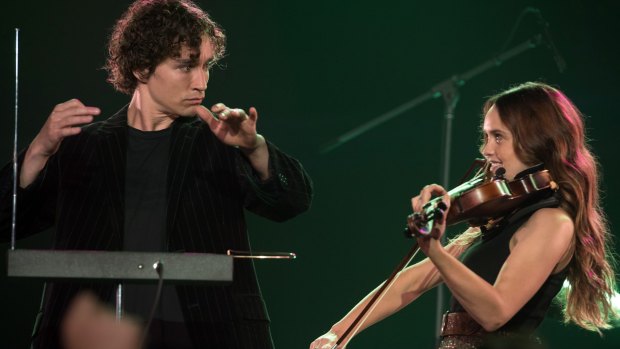 Robert Sheehan and Rebecca Breeds as musicians with opposing sensibilities in Three Summers.