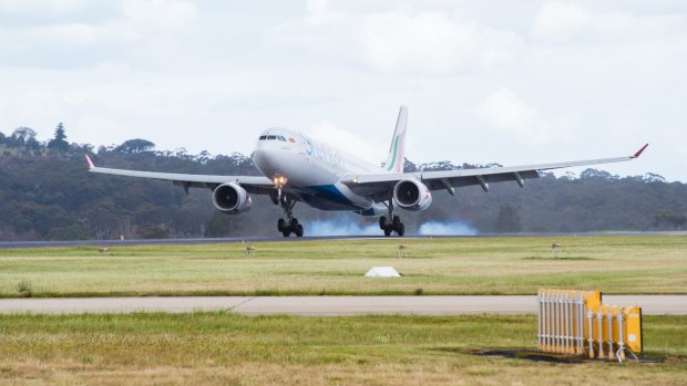 SriLankan Airlines flies non-stop between Melbourne and Colombo.