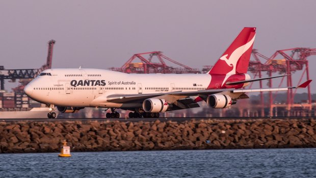 The Qantas Boeing 747-400 landing landing in Sydney.