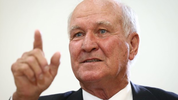 Former Independent MP Tony Windsor plans a 'grassroots campaign' against incumbent  federal member Barnaby Joyce.