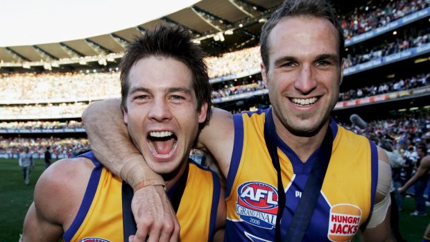 Ben Cousins and Chris Judd after the Eagles' 2006 premiership.