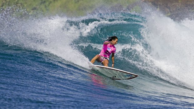 Layne Beachley shows her championship style on the water in Maui, Hawaii, in 2006.
