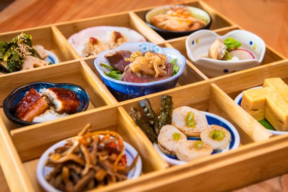 The nine tapas tasting box.