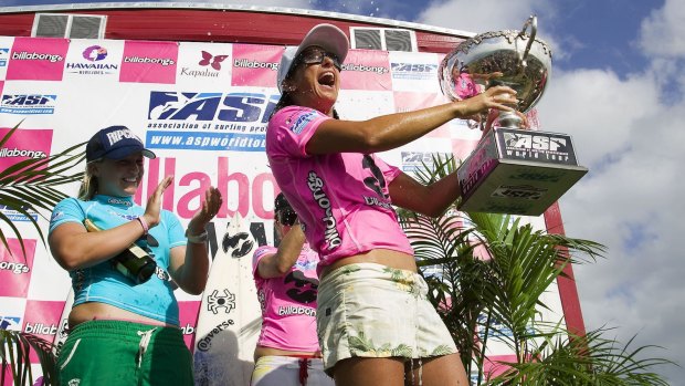 Layne Beachley wins an unprecedented seventh world title at the Billabong Pro Maui in 2006.