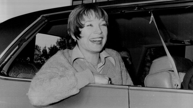 Shirley MacLaine arriving in Sydney for her concert tour in 1979. 