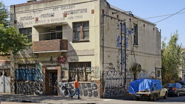 A rundown building at 178-180 Hoddle Street sparked a bidding war which saw it sell for $1.3 million.