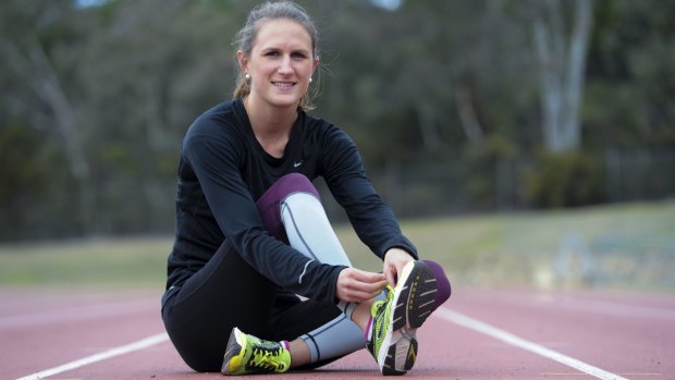 Tanya Holliday has been chosen to represent Australia at the Rio Olympics in the 20-kilometre race walk event.