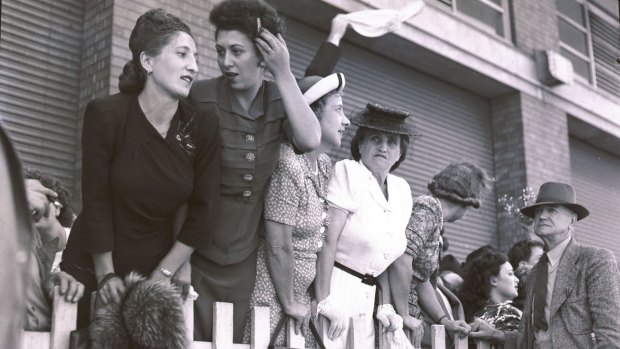 Jewish immigrants arriving in Australia in 1946. 