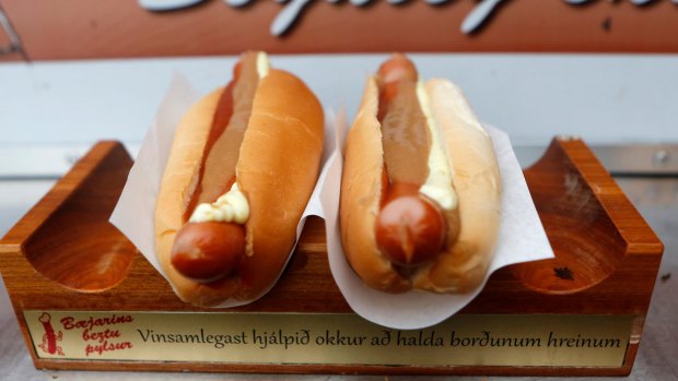 What makes the Icelandic hot dog distinct from both the US version and the Danish one, is that the sausage meat used is manufactured from 80 per cent lamb with the remaining 20 per cent consisting of beef and pork.