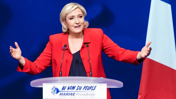 Leaders from the two major parties are urging unity against far-right candidate Marine Le Pen.