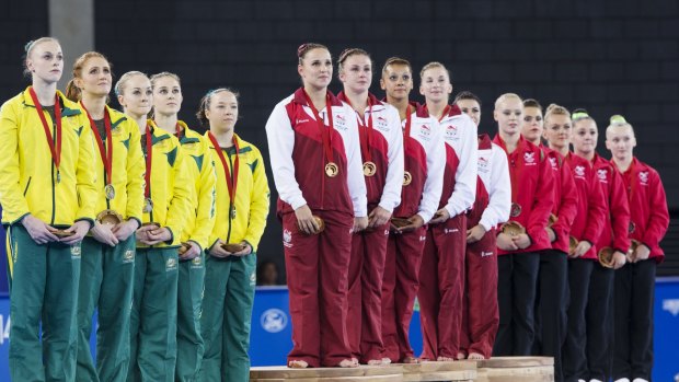 England ended Australia's 16-year reign as Commonwealth champions in women's team gymnastics.