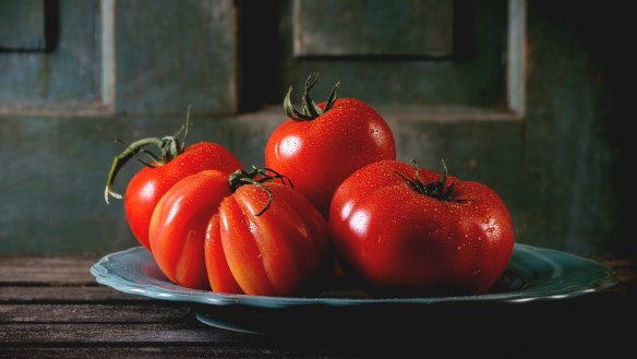 Lycopene gives red tomatoes their colour.