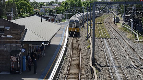 Curved platforms such as the one at Dulwich Hill in the inner west present challenges for builders of Sydney's new metro line.