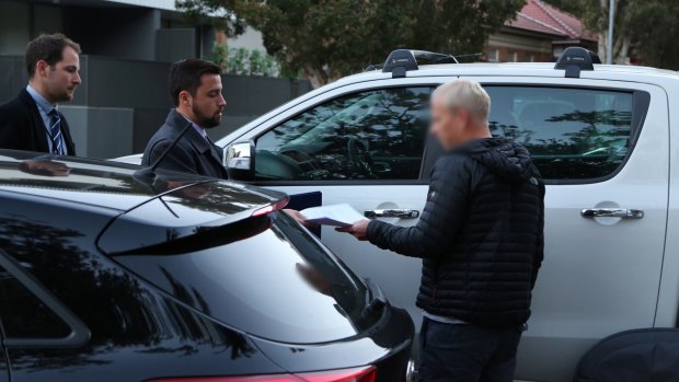 Detectives arrest Hamish McLaren in Bondi over an alleged $1.8 million fraud.