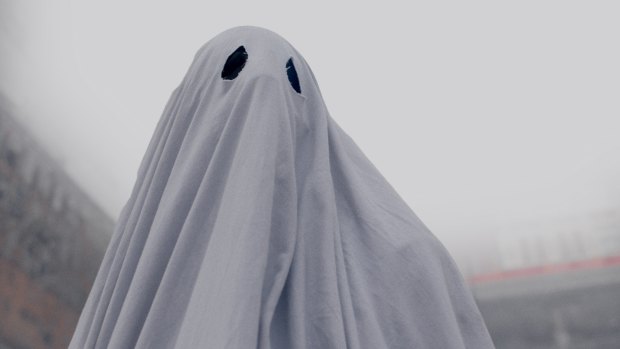 A Ghost Story also employs strands of dry humour.