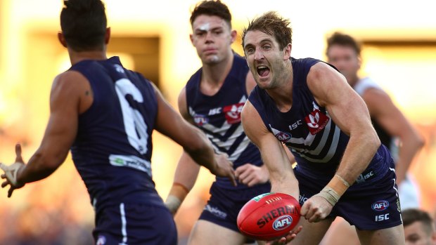 Warrior Michael Barlow still has a lot to offer, says Dockers veteran Paul Hasleby.