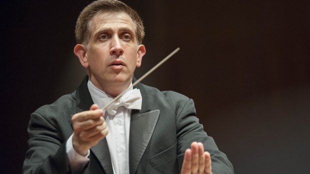 Nicholas Milton conducting the Canberra Symphony Orchestra.