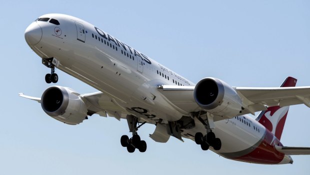 Qantas Boeing 787-9 Dreamliners will replace 747 jumbo jets on scenic flights to Antarctica.