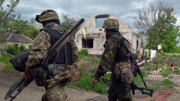 Ukrainian soldiers near Donetsk on Thursday. 