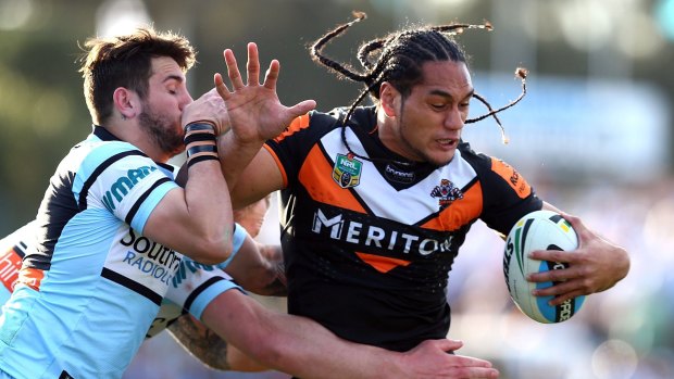 An email mix-up saw Martin Taupau's new contract revealed by a Canadian theatre critic.