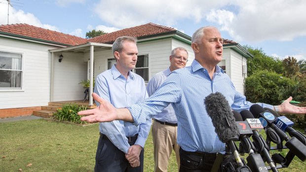 Prime Minister Malcolm Turnbull, Treasurer Scott Morrison and local member David Coleman visit a home in Penthurst in 2017 to talk about negative gearing.