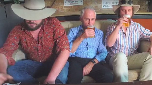 Malcolm Turnbull shares a beer with the Betoota Advocate.