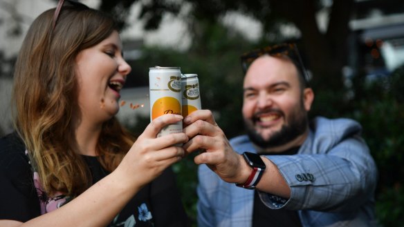 Bella Fyffe and Kevin Munro are self-described "canned wine enthusiasts".