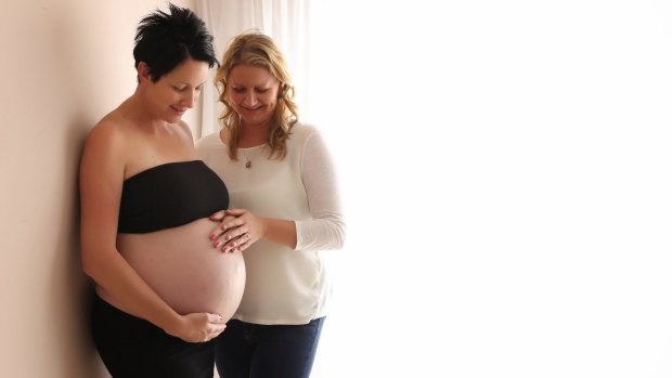 Amee and Kylie during the pregnancy with Zoe.