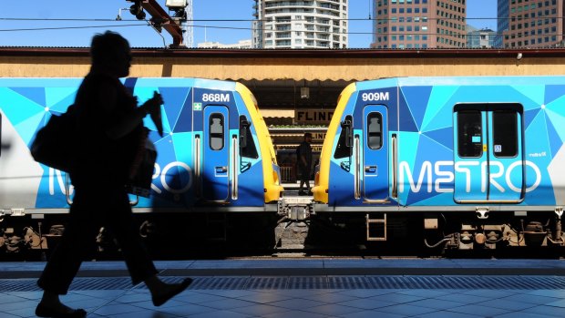 A technical breakdown has brought all display systems at Metro train stations across Melbourne to a halt. 