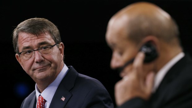 US Defence Secretary Ash Carter and his French counterpart Jean-Yves Le Drian at the Pentagon.