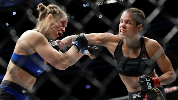 Amanda Nunes unleashed a flurry on Ronda Rousey from the first bell.