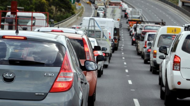 A series of crashes saw the Riverside Expressway and Pacific Motorway clogged heading south.