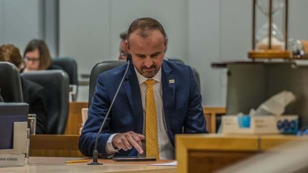 Chief minister Andrew Barr has faced claims he threatened Liberal MLA Jeremy Hanson during a hearing last year.