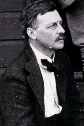 Architect John Smith Murdoch.