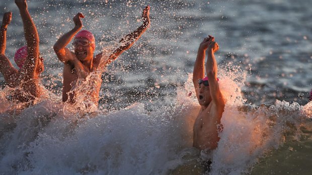 Temperatures should be warmer along Sydney's coast, with Bondi forecast to reach 16 degrees on Sunday.