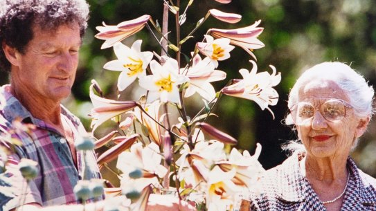 Michael Morrison and Dame Elisabeth Murdoch tend to the garden at Cruden Farm.