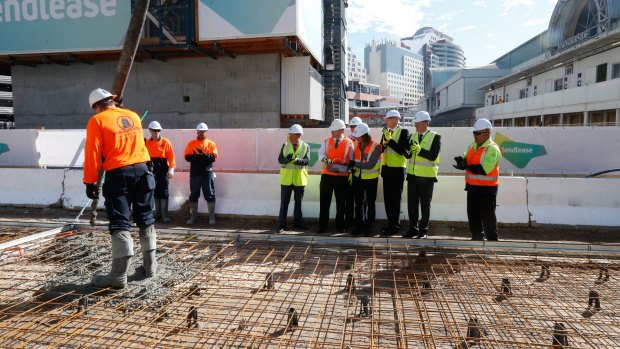 Foundations are laid for the Sofitel Hotel project in Darling Harbour. 