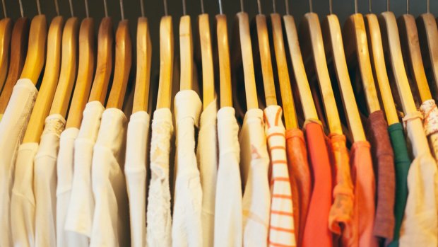 Closet organisation: "Hang up clothes that look happier."