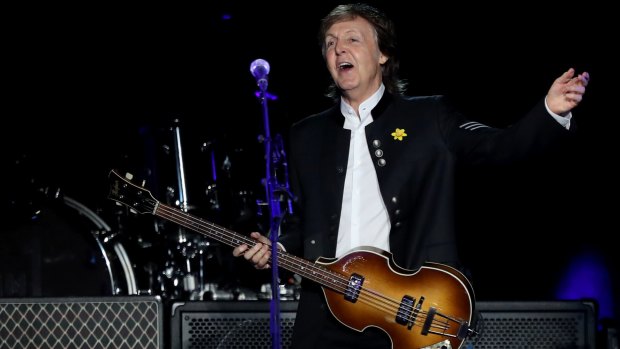 Paul McCartney in Brisbane singing Something, the second most covered Beatles song of all time.