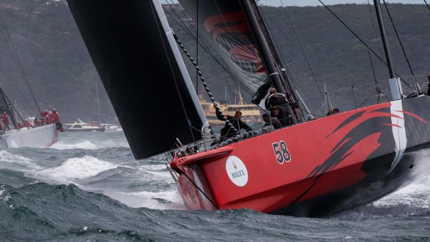 Super-maxi Comanche leaves Sydney on Boxing Day.