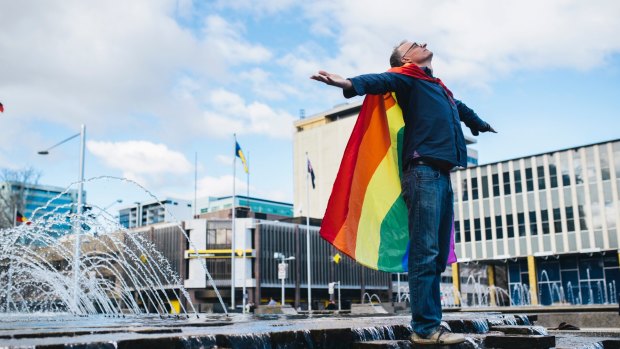 The ACT Human Rights Discrimination has called for a respectful debate on same sex marriage in Canberra.