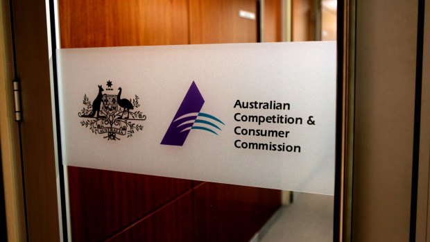 The Australian Competition and Consumer Commission has delayed any ruling on Metcash's proposed bid.