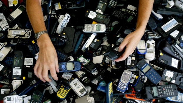 Australians queued up for new iPhones last year, picking up more than 7 million new phones and tablets in the second half of 2014, creating a mountain of unwanted discarded devices. 