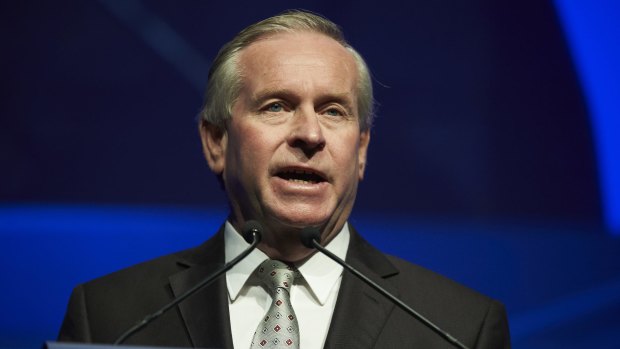 Premier Colin Barnett says there is no need to panic despite damning report.