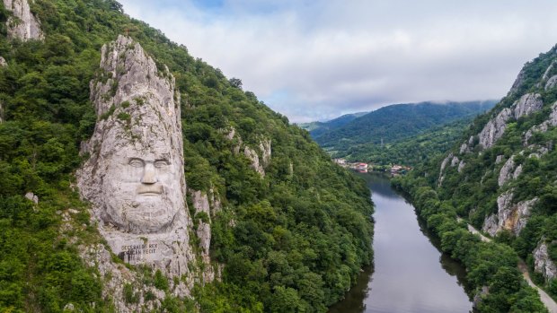 The 130 kilometres of narrow limestone gorges that channel the Danube through the Carpathian Mountains along the Serbian-Romanian border provide the Danube's most dramatic scenery.