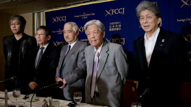 Japanese journalists, from left, Osamu Aoki, Akihiro Otani, Shigetada Kishii, Soichiro Tahara and Shuntaro Torigoe, at the Foreign Correspondents' Club of Japan in Tokyo on Thursday.