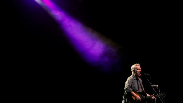 English singer-songwriter and all round provocateur Billy Bragg reckons Aussie men are in the midst of a masculinity crisis.