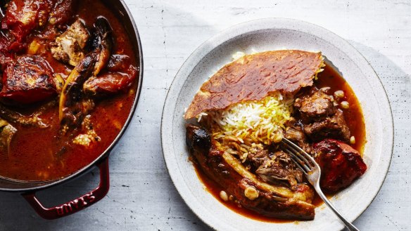 Iranian eggplant and tomato stew served with tahdig. 