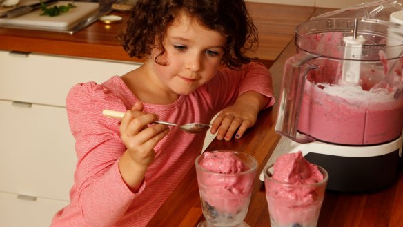 Keep cool with DIY frozen yoghurt.